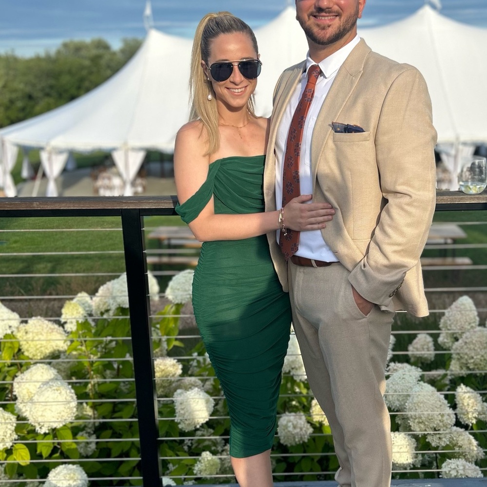 Selling this garden green midi dress! Perfect for wedding guest attire!
